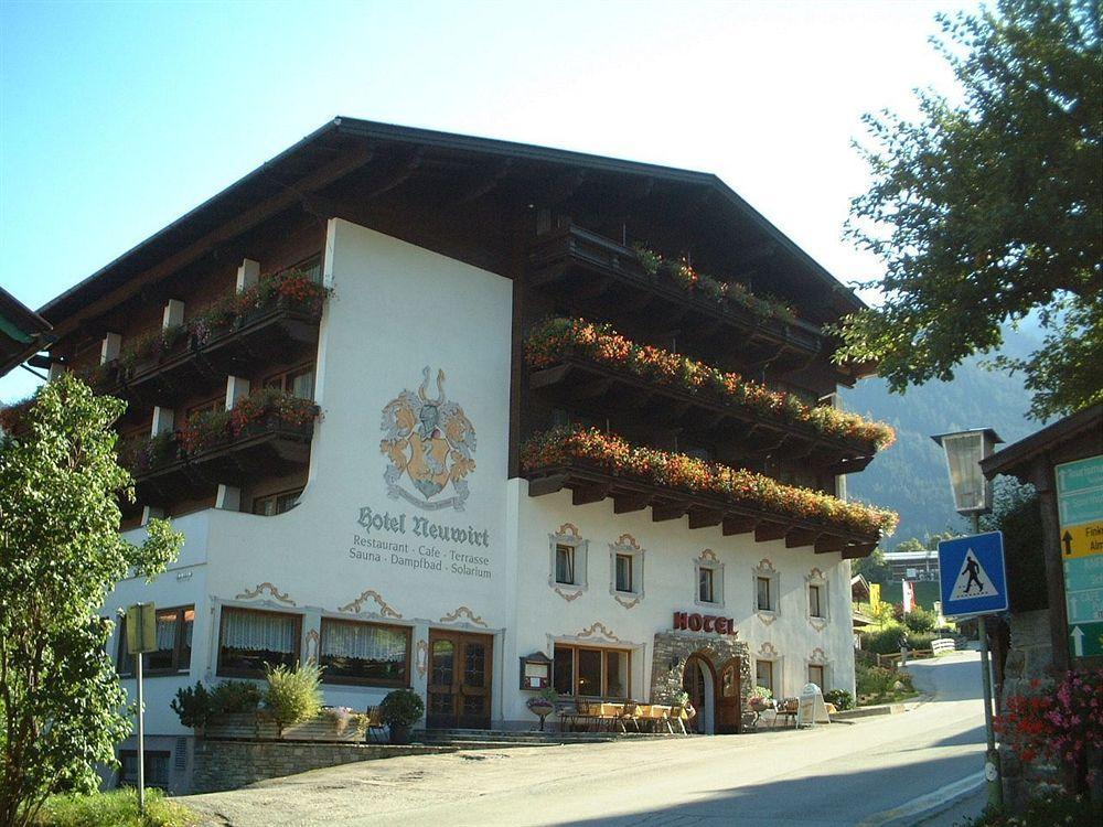 Hotel Neuwirt Finkenberg Exterior photo